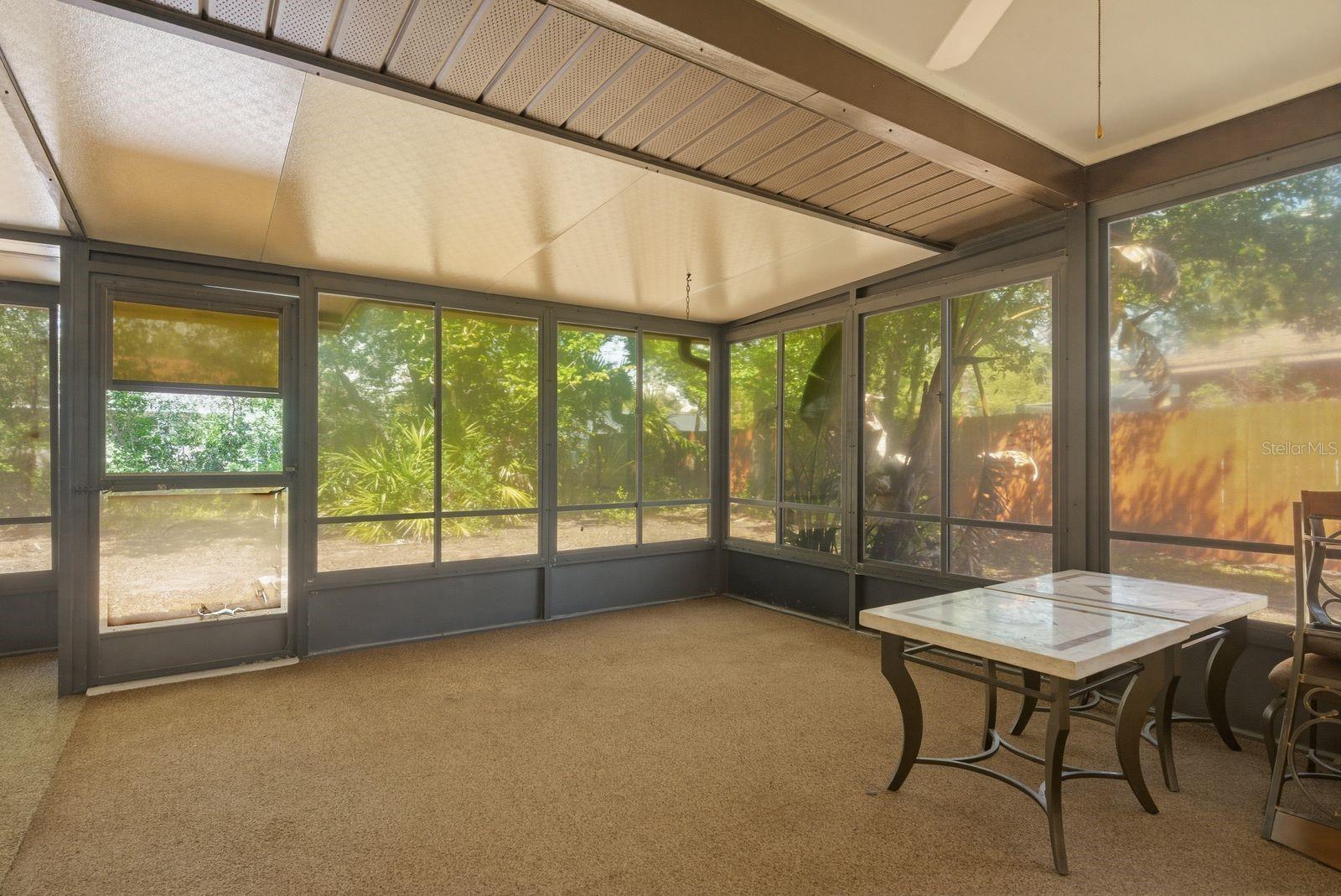 Image 18 of 27 For 10369 Dunkirk Road