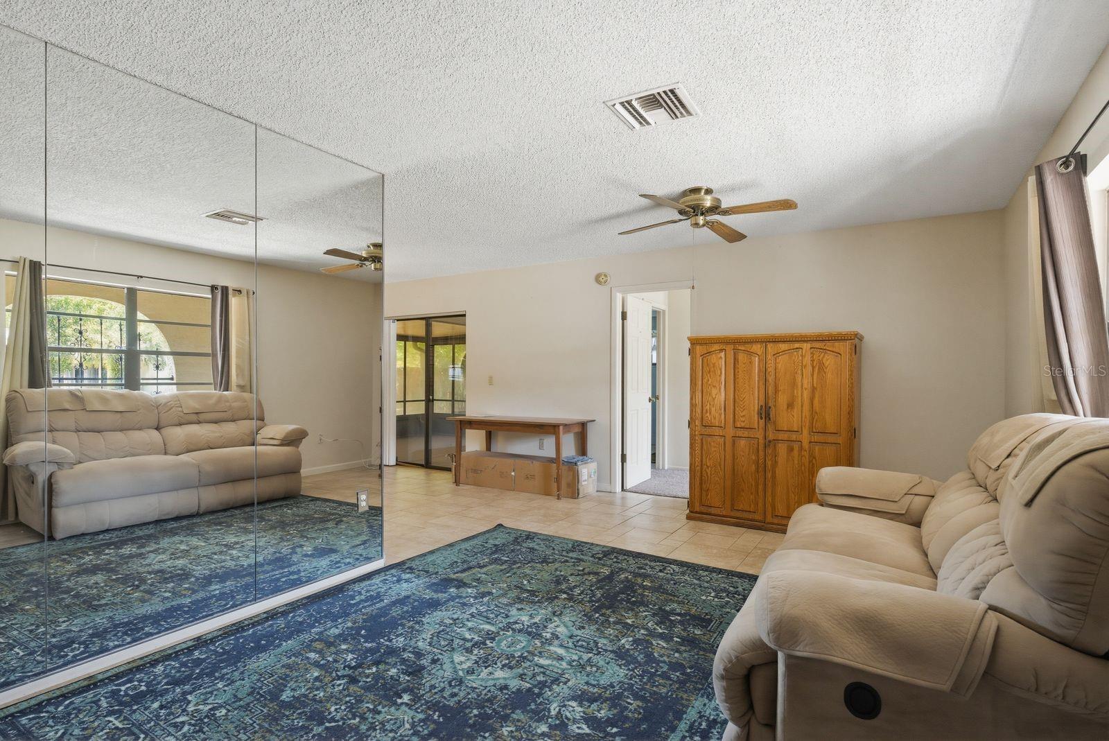 Image 2 of 27 For 10369 Dunkirk Road