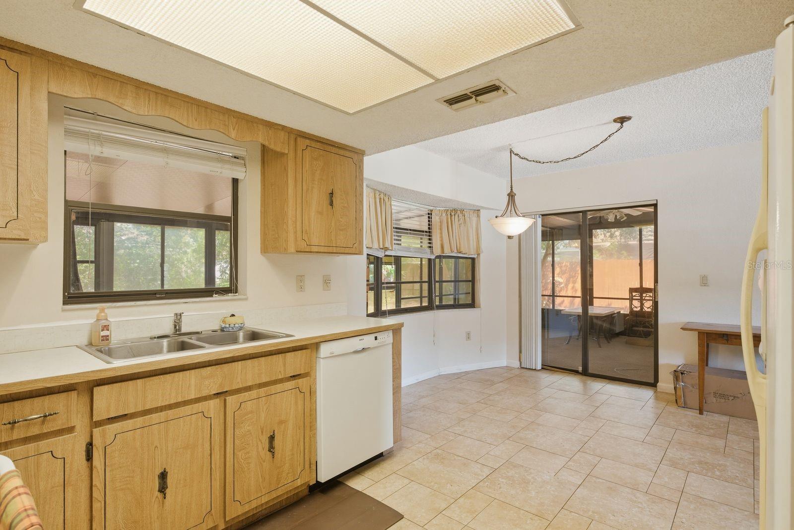 Image 9 of 27 For 10369 Dunkirk Road