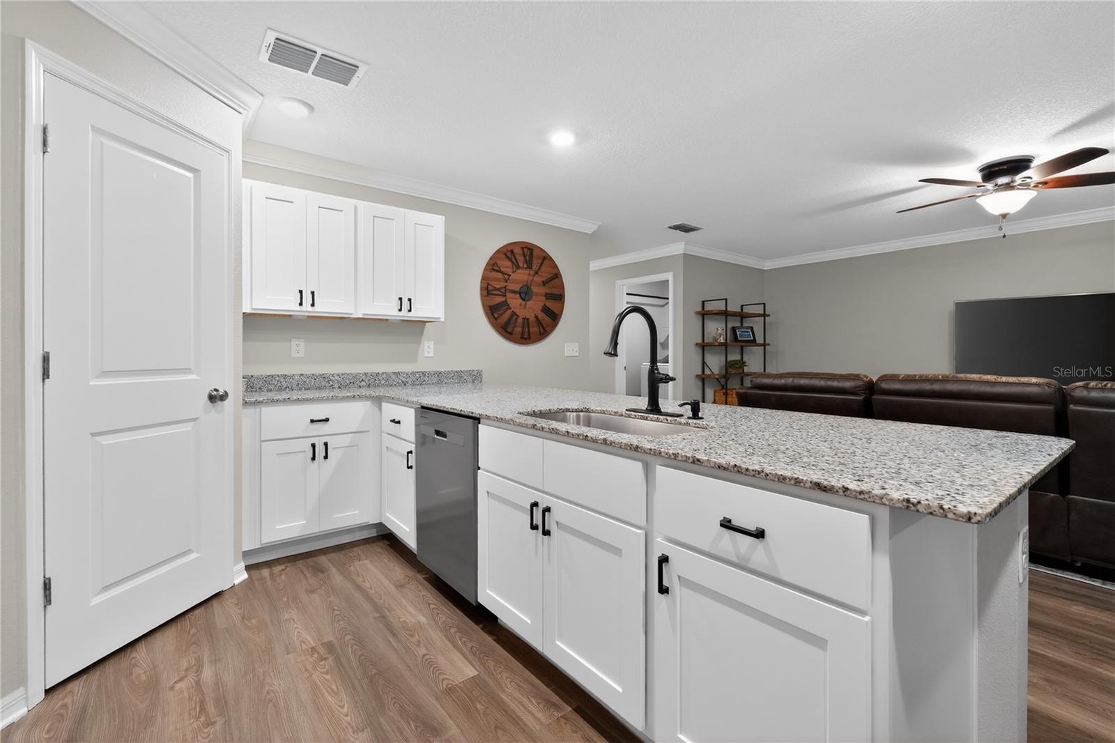 Image 11 of 30 For 10058 Athenia Drive