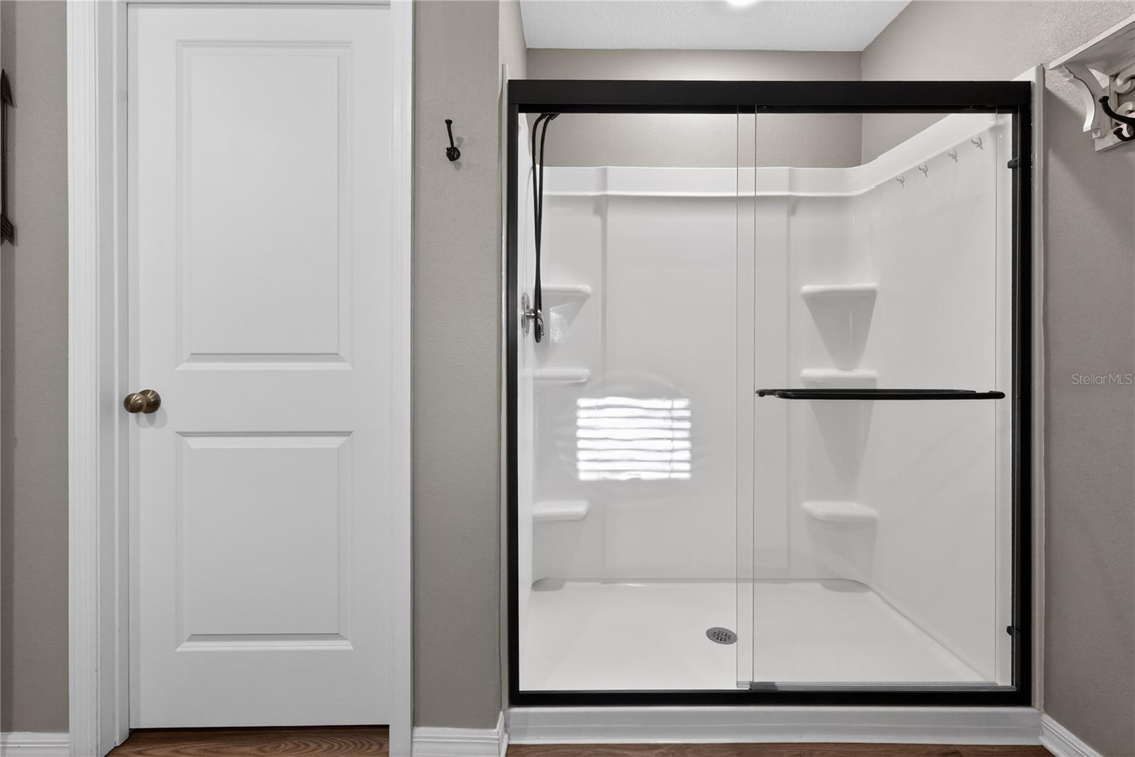 Image 17 of 30 For 10058 Athenia Drive