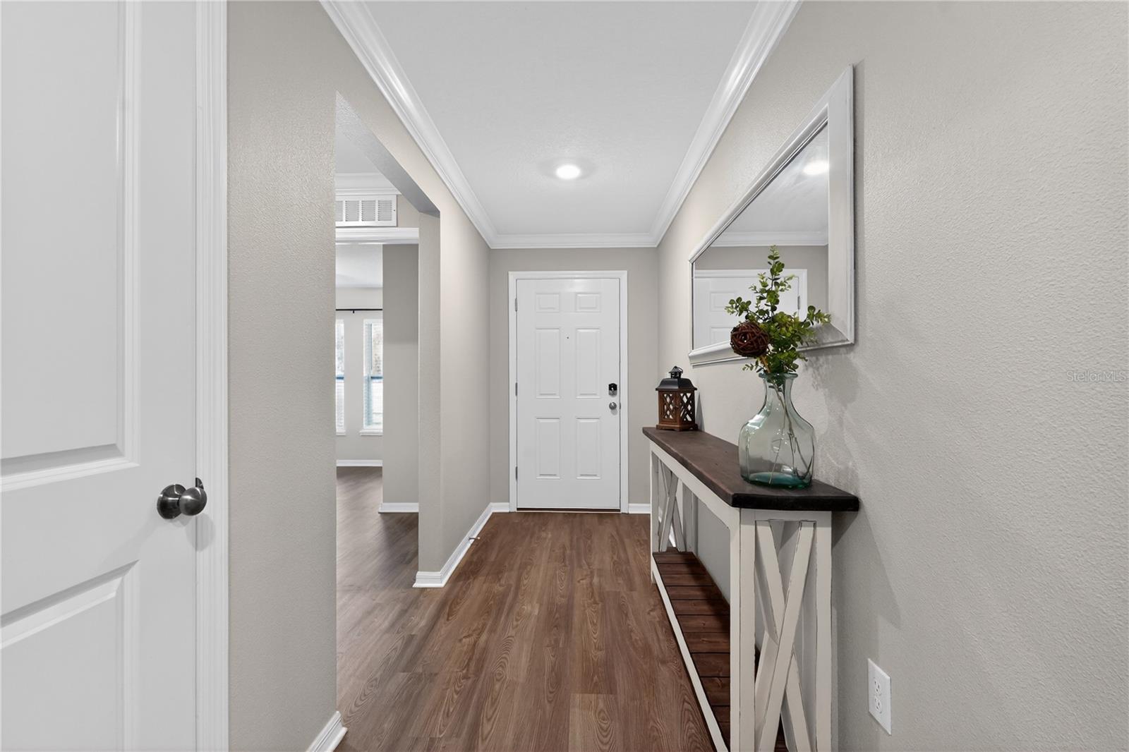 Image 7 of 30 For 10058 Athenia Drive