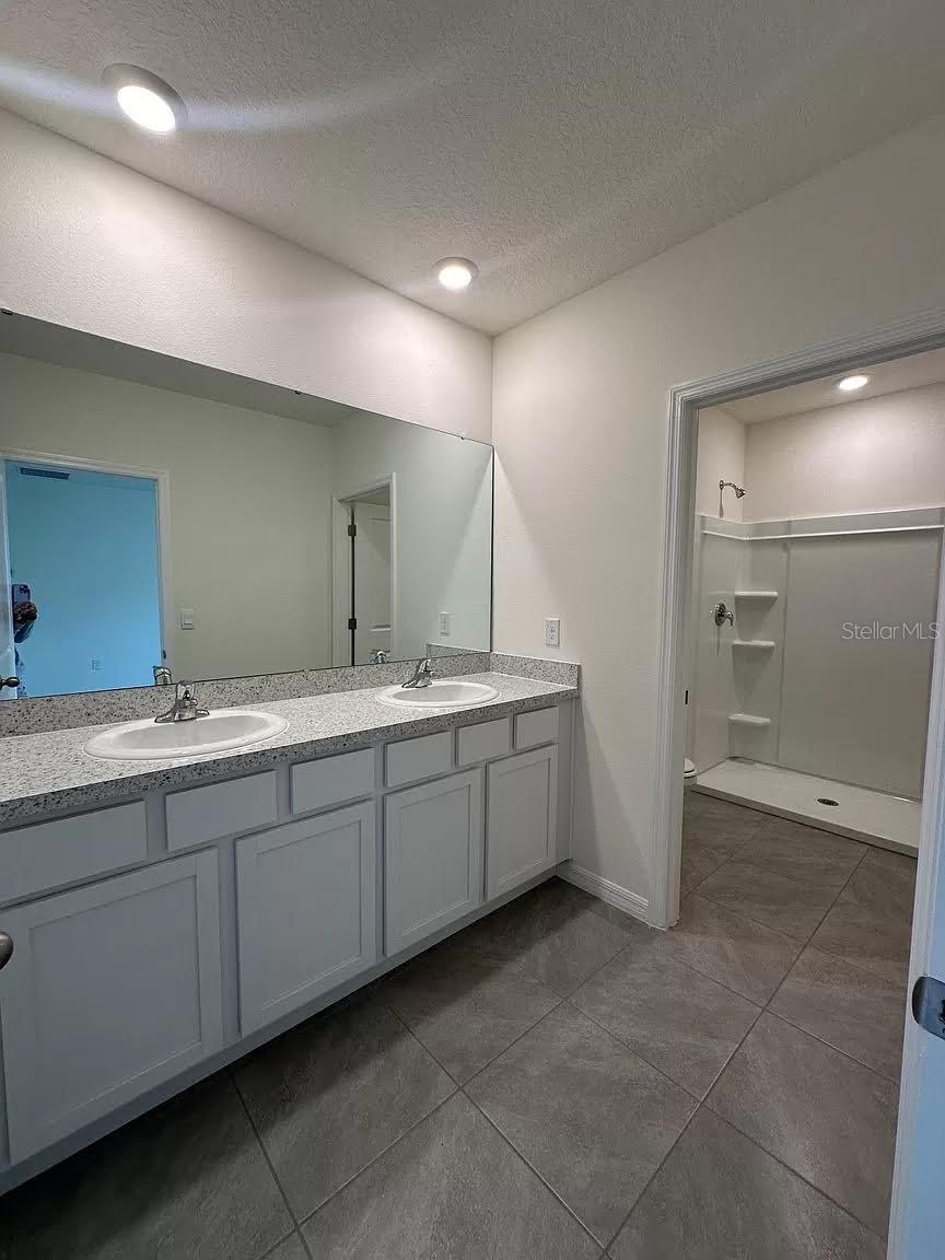 Image 11 of 38 For 299 Mangrove Shade Circle