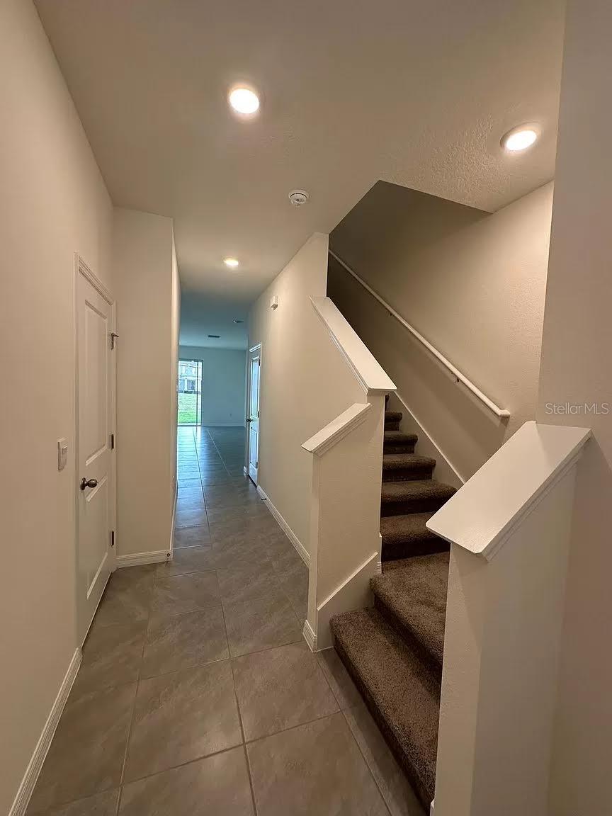 Image 17 of 38 For 299 Mangrove Shade Circle