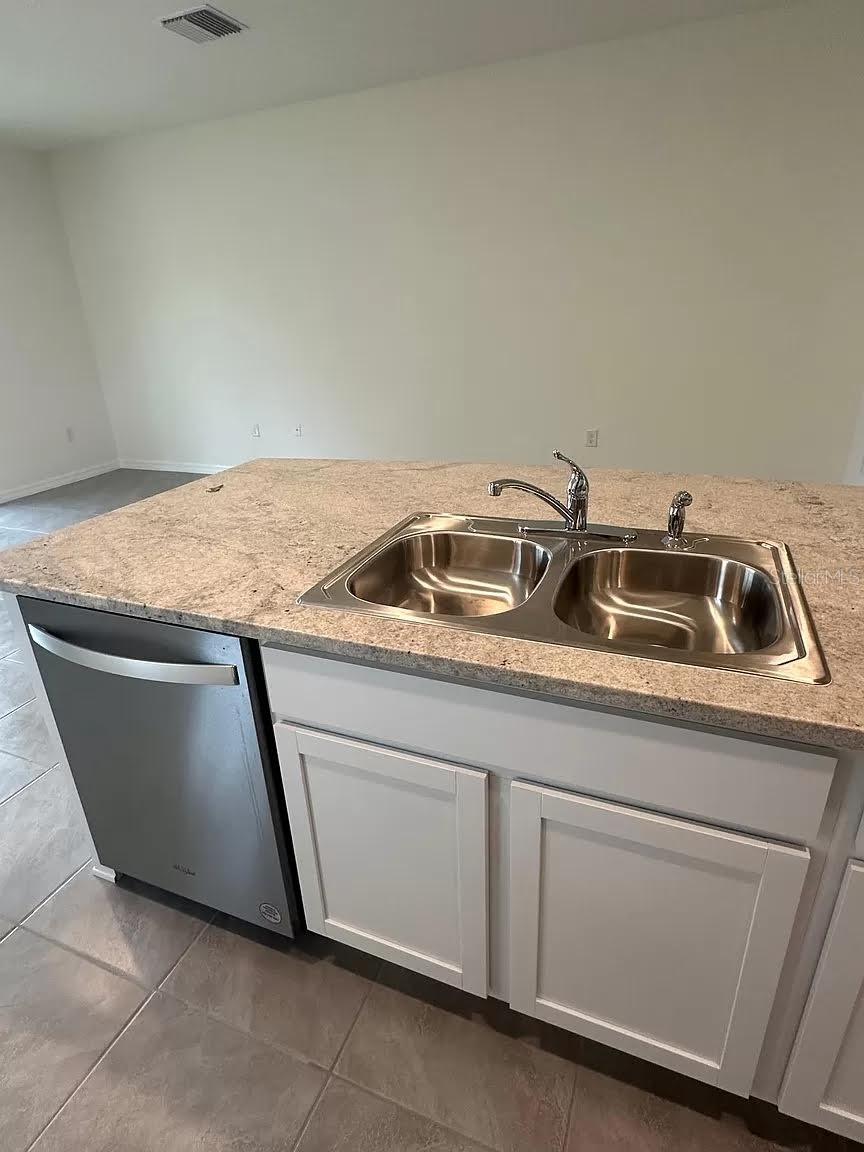 Image 6 of 38 For 299 Mangrove Shade Circle