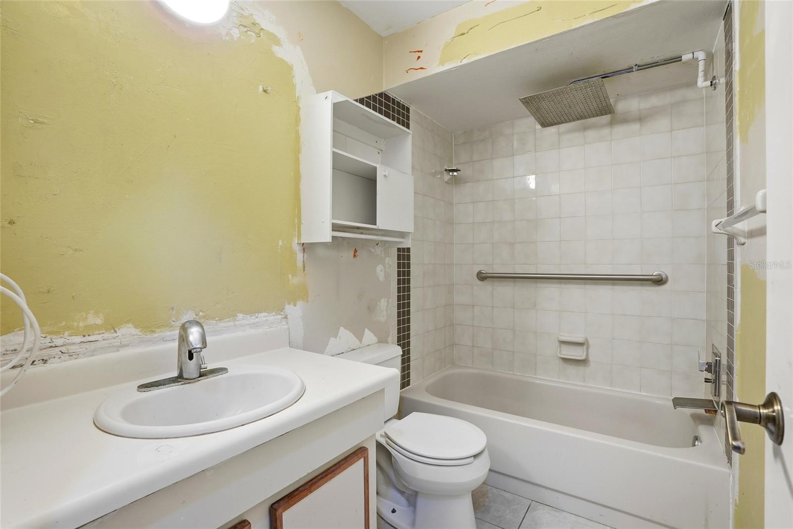 Image 20 of 28 For 4016 103rd Ave