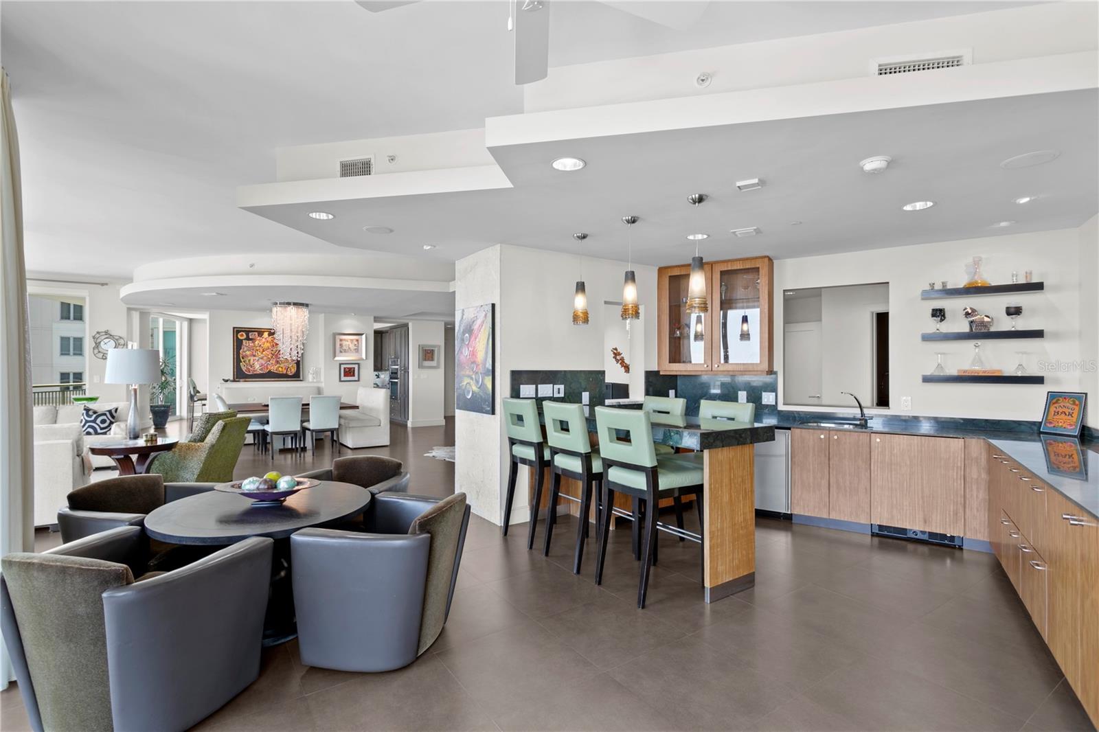 Image 12 of 52 For 450 Knights Run Avenue 1704