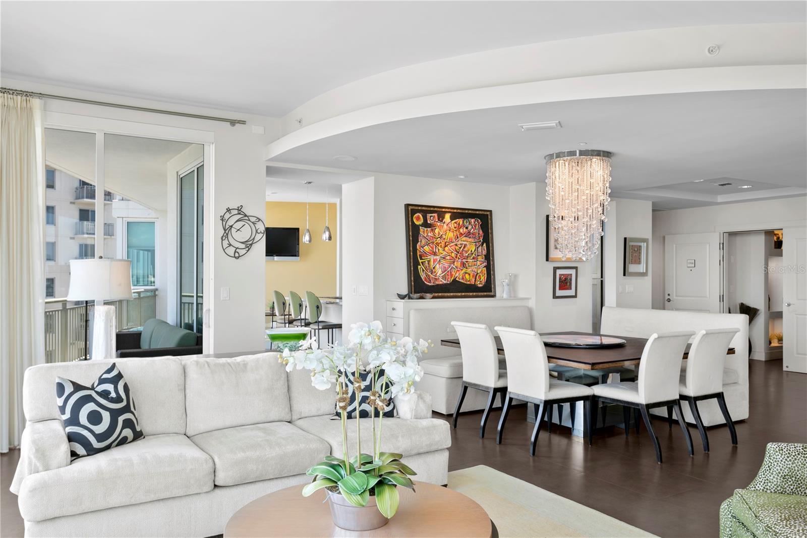 Image 8 of 52 For 450 Knights Run Avenue 1704