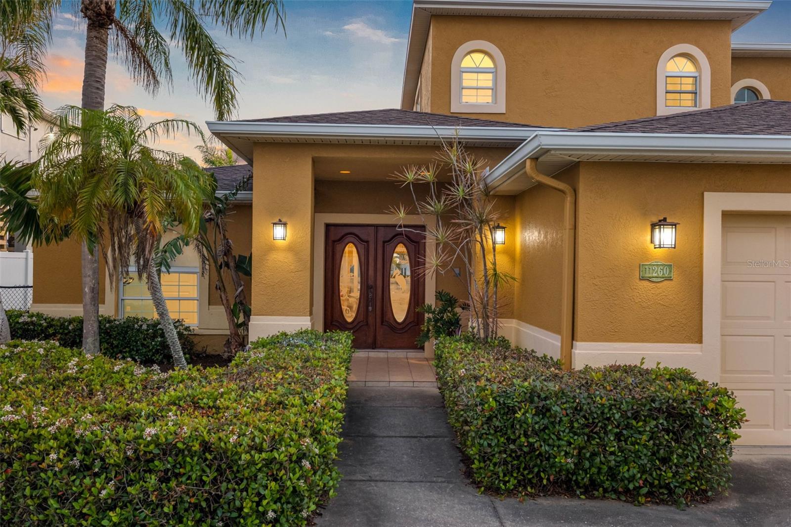 Image 14 of 79 For 11260 5th Street E