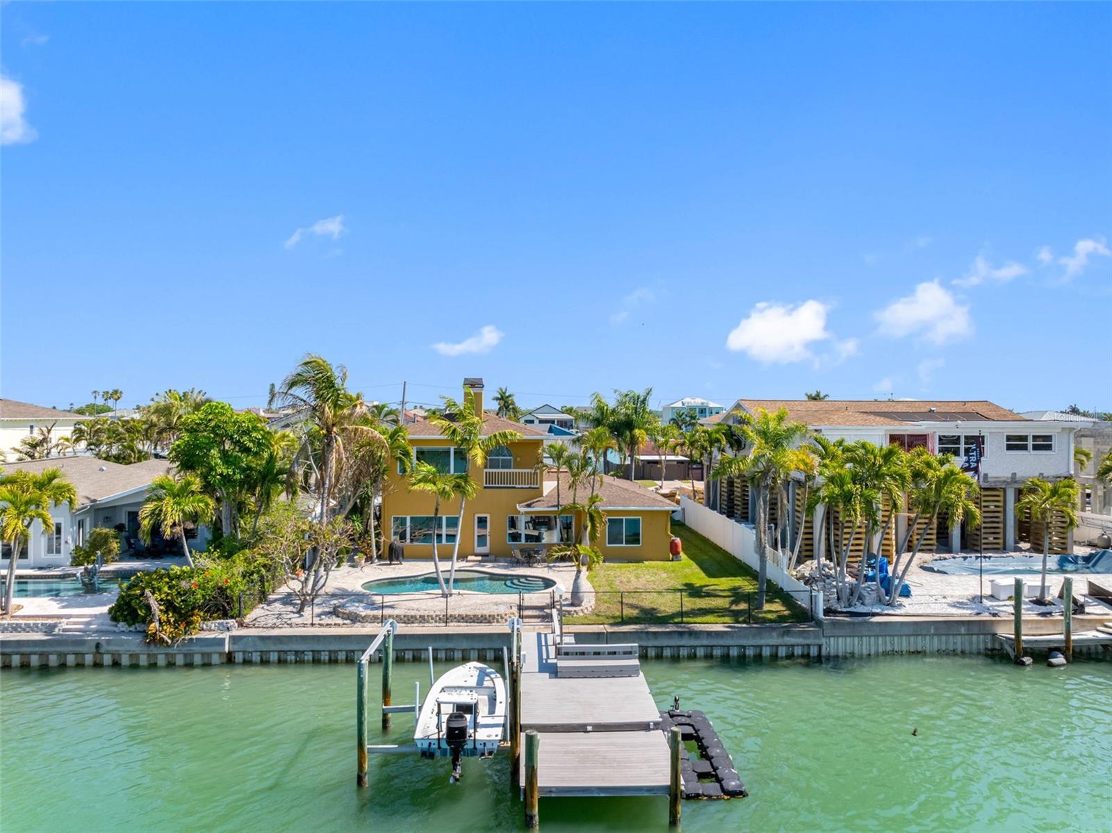 Image 4 of 79 For 11260 5th Street E