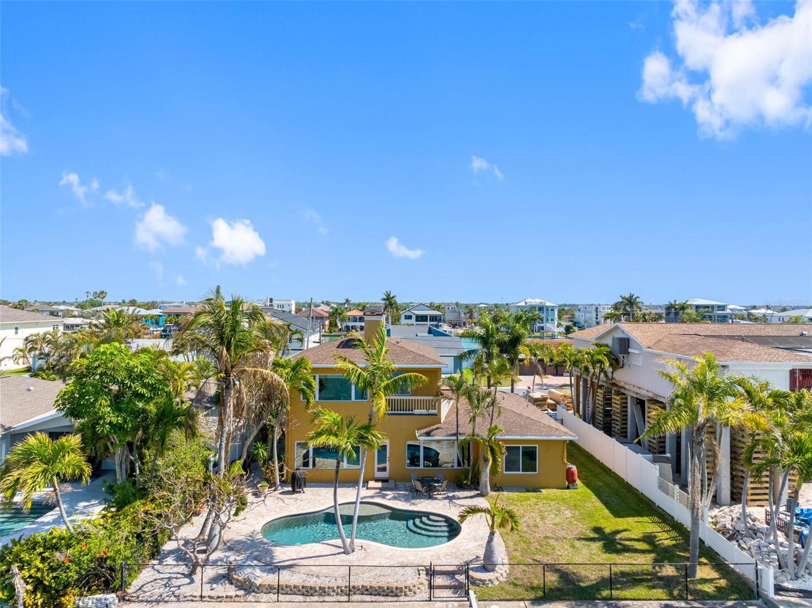 Image 6 of 79 For 11260 5th Street E