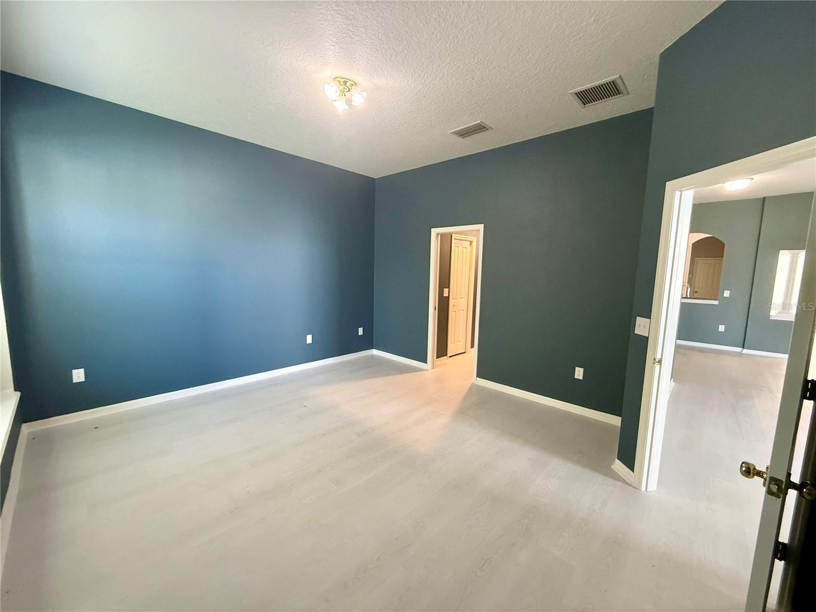 Image 12 of 20 For 31819 Blythewood Way