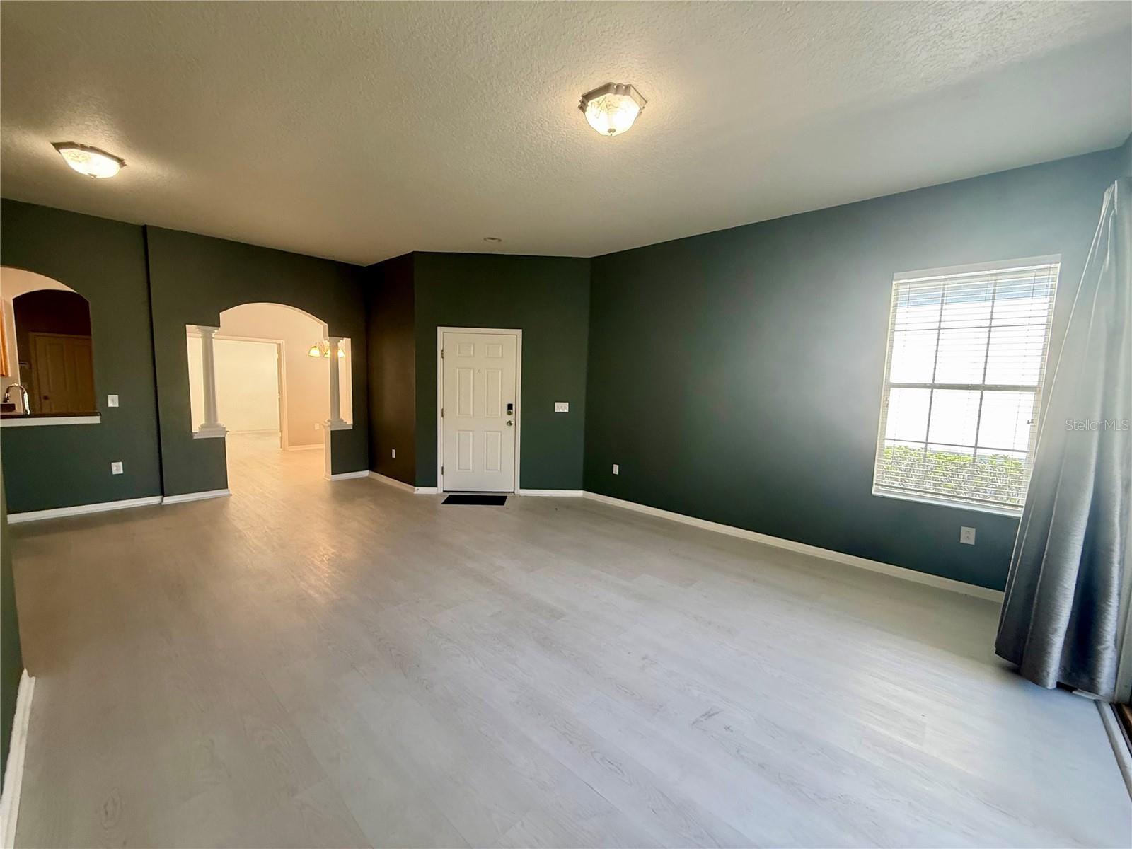 Image 4 of 20 For 31819 Blythewood Way