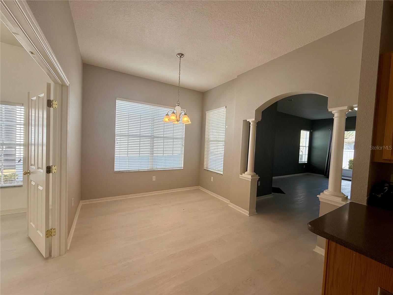 Image 6 of 20 For 31819 Blythewood Way