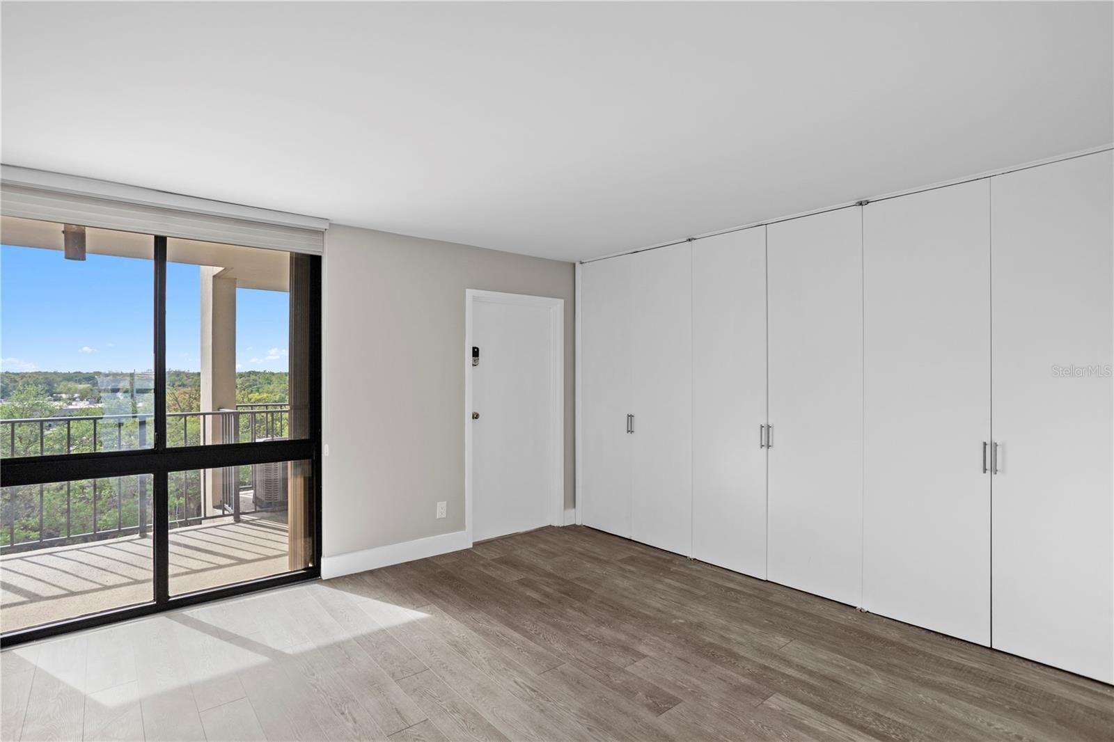 Image 24 of 46 For 3301 Bayshore Boulevard 806c