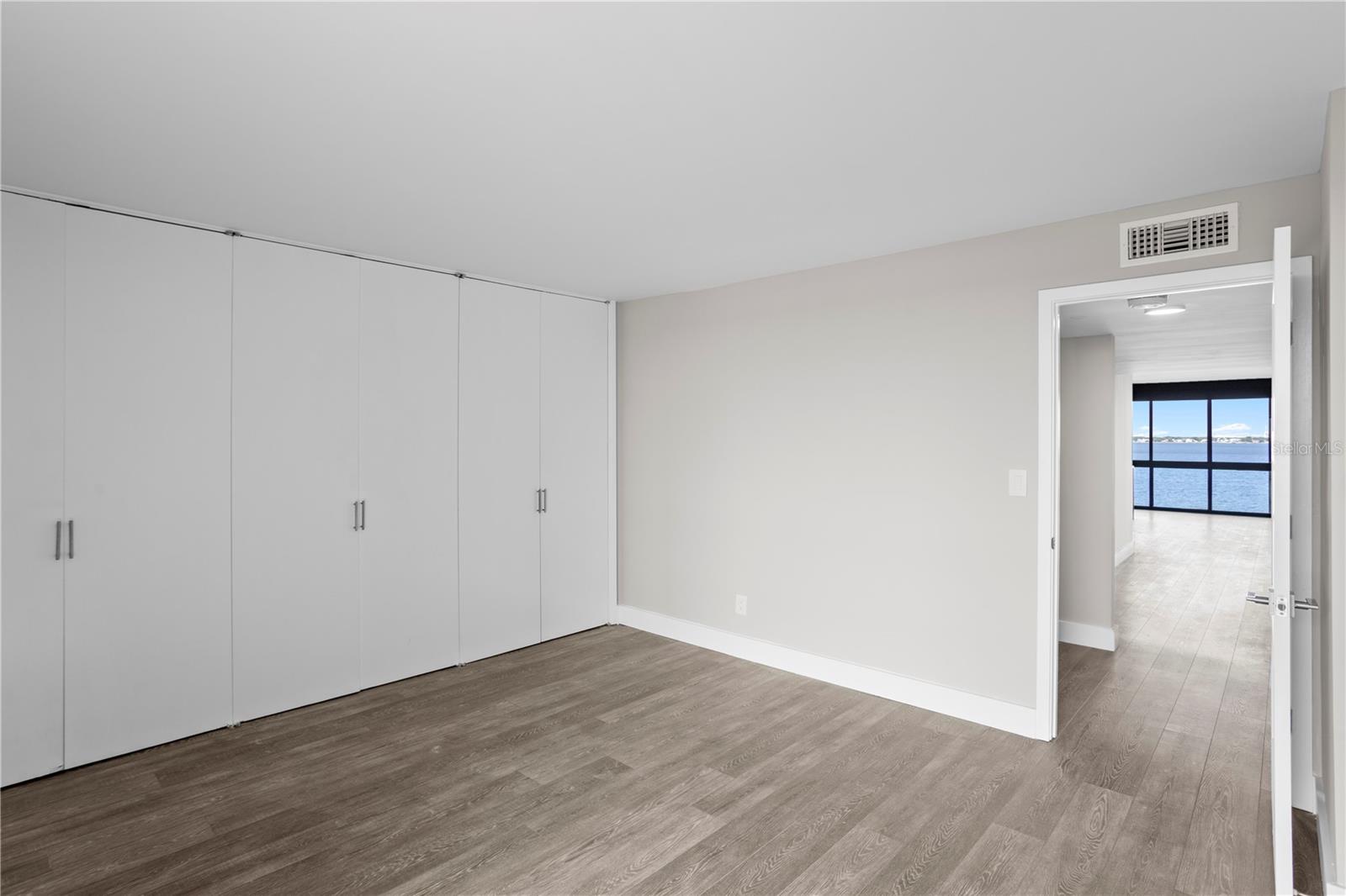 Image 25 of 46 For 3301 Bayshore Boulevard 806c