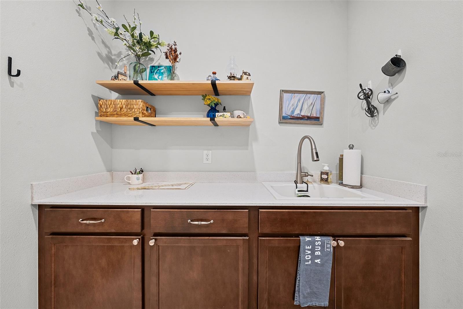 Listing photo id 12 for 19469 Sea Glass Circle