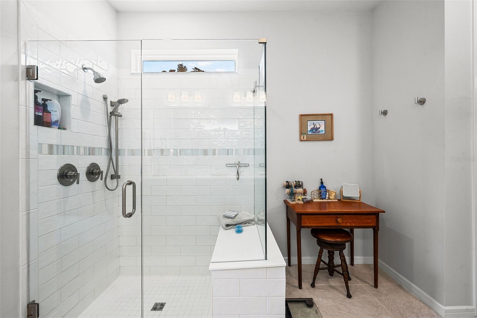 Listing photo id 37 for 19469 Sea Glass Circle