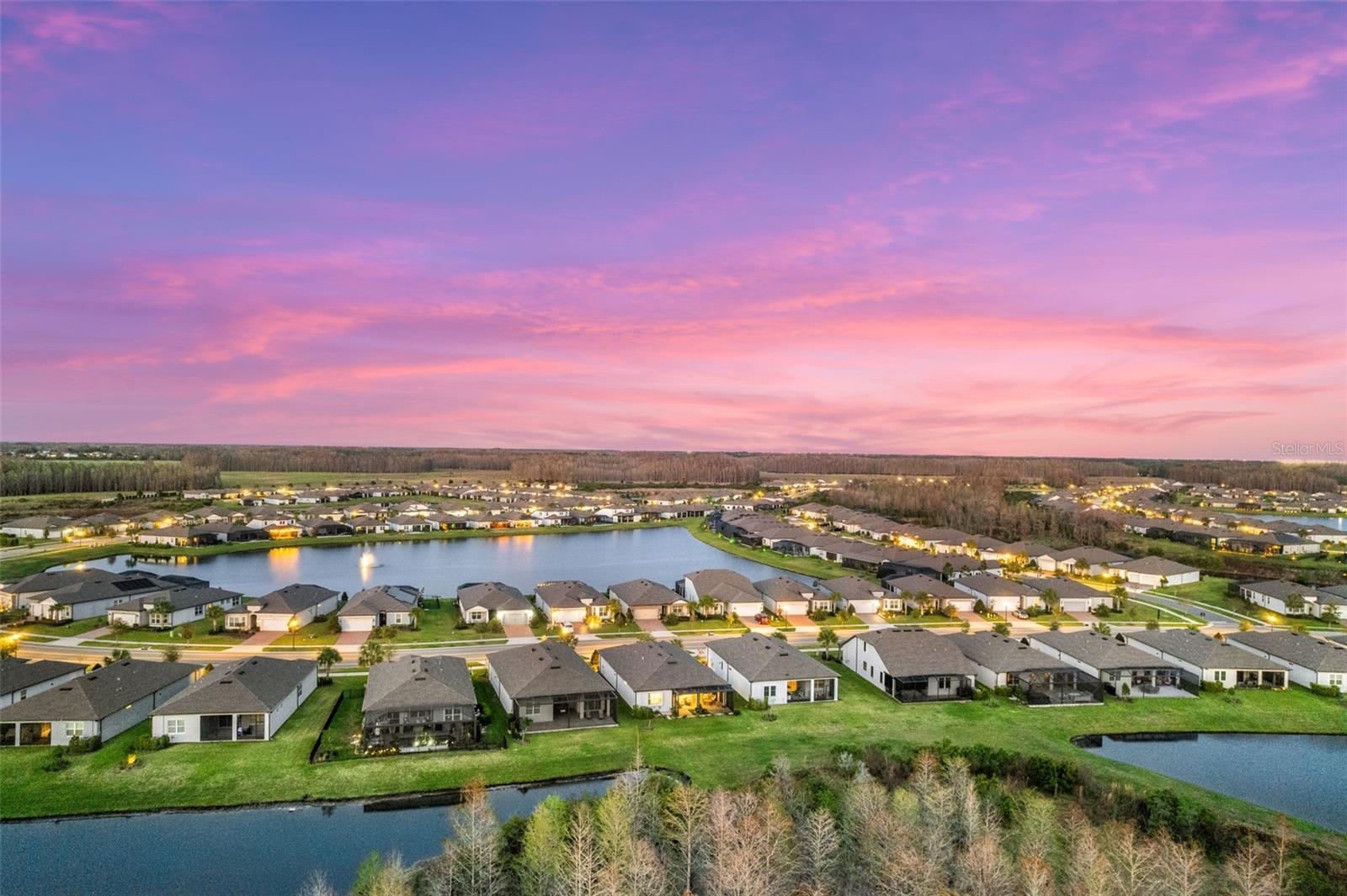 Listing photo id 53 for 19469 Sea Glass Circle