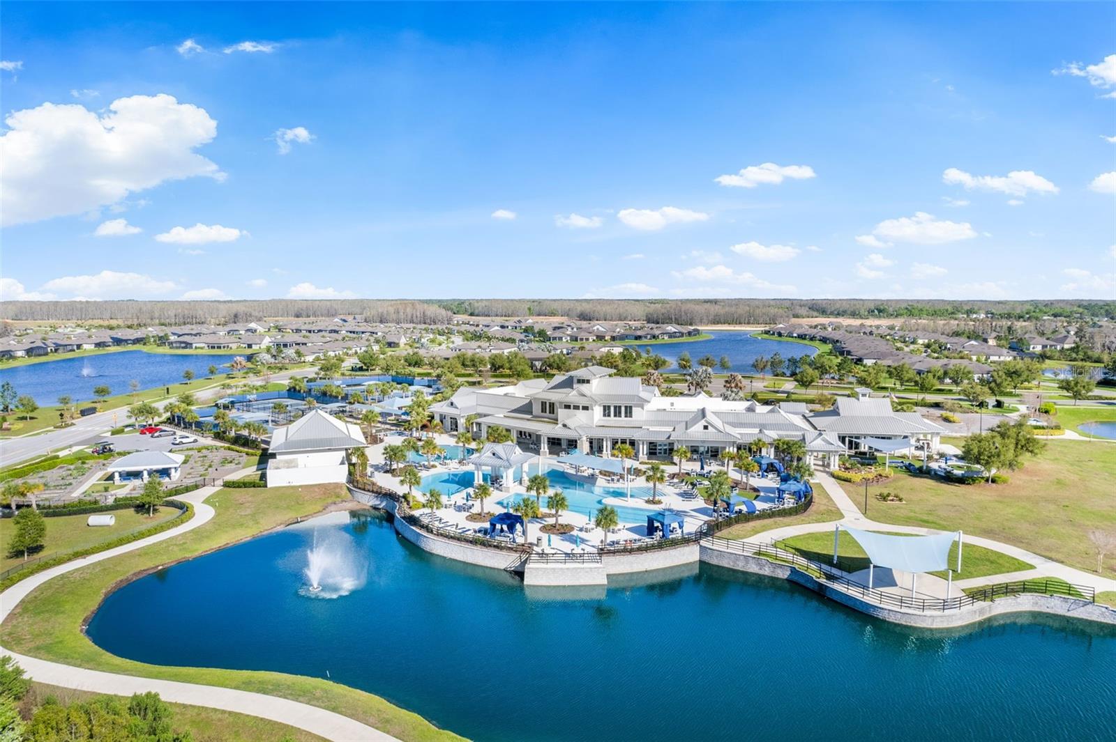 Listing photo id 59 for 19469 Sea Glass Circle