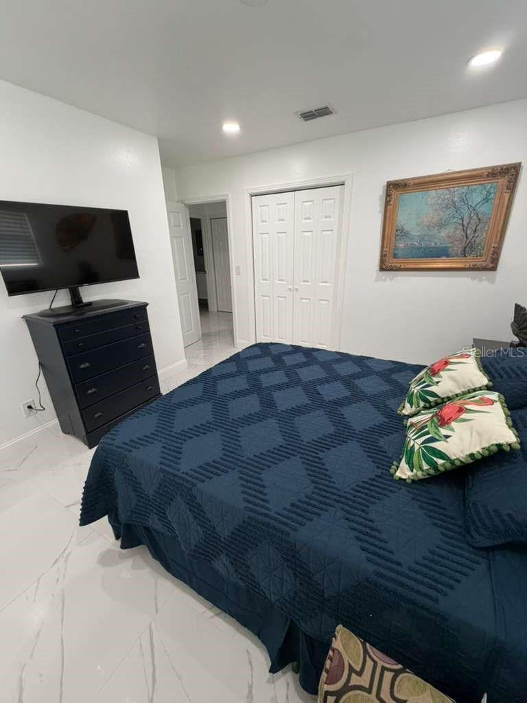 Image 15 of 42 For 13216 Forest Hills Drive