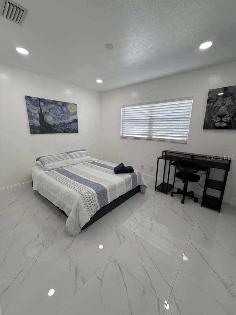 Image 20 of 42 For 13216 Forest Hills Drive