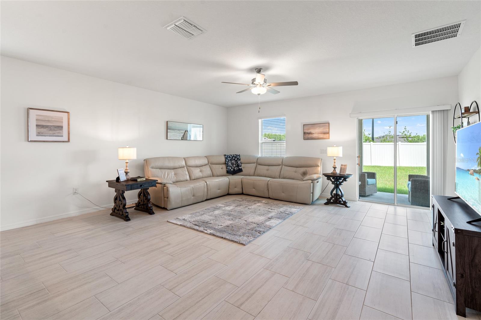 Image 16 of 51 For 22083 Blazing Star Run