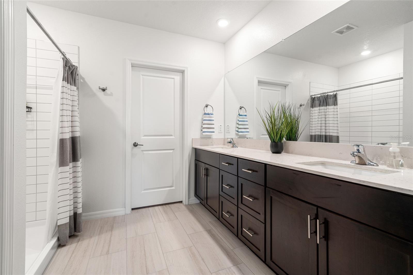 Image 23 of 51 For 22083 Blazing Star Run