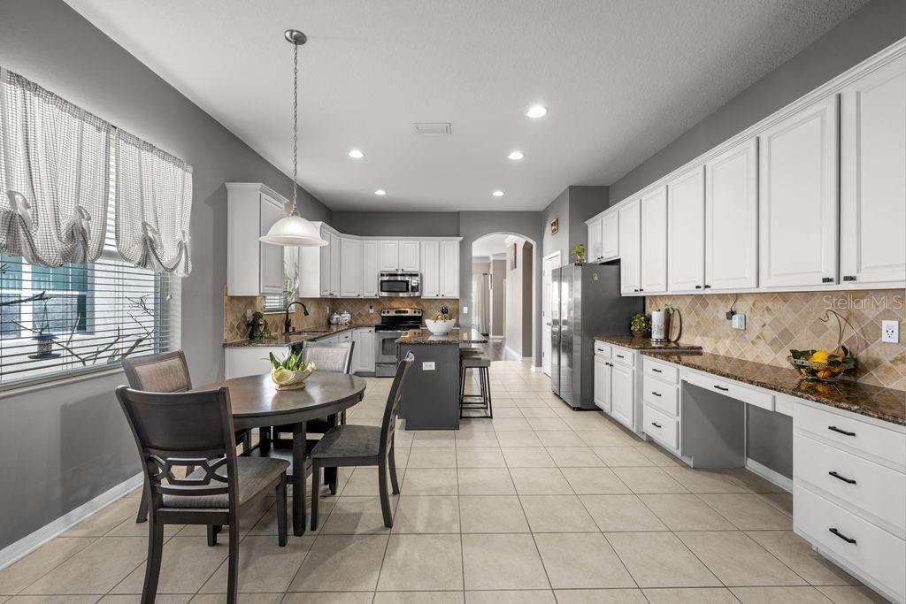 Image 12 of 41 For 11052 Ancient Futures Drive