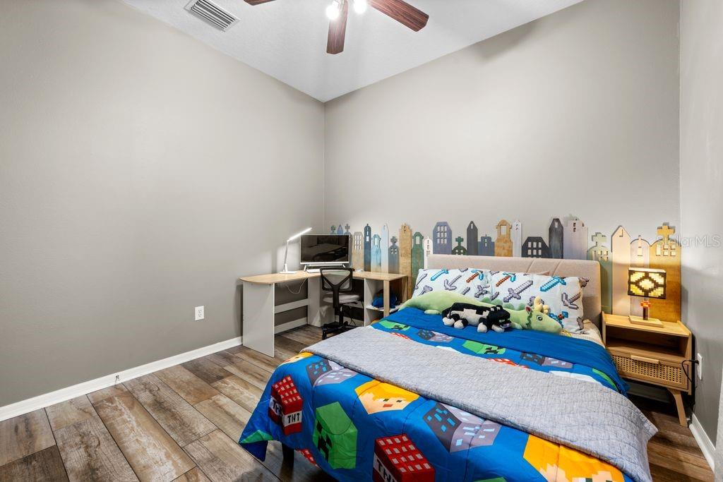 Image 22 of 41 For 11052 Ancient Futures Drive