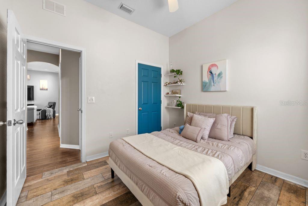 Image 23 of 41 For 11052 Ancient Futures Drive