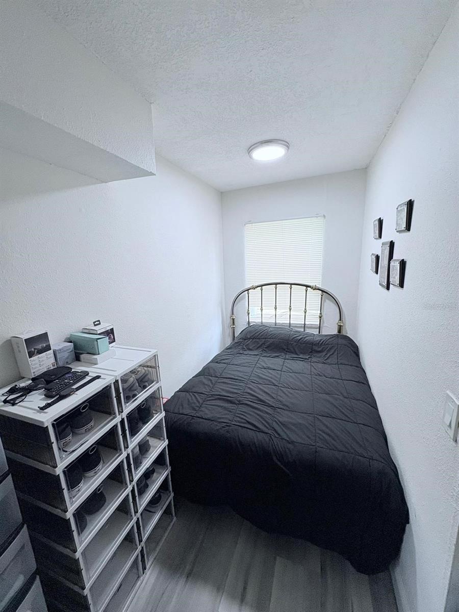 Image 28 of 39 For 10004 Memorial Highway