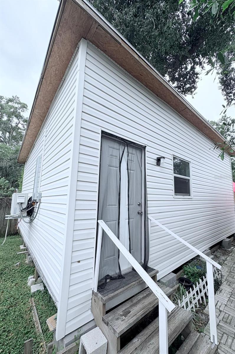 Image 33 of 39 For 10004 Memorial Highway