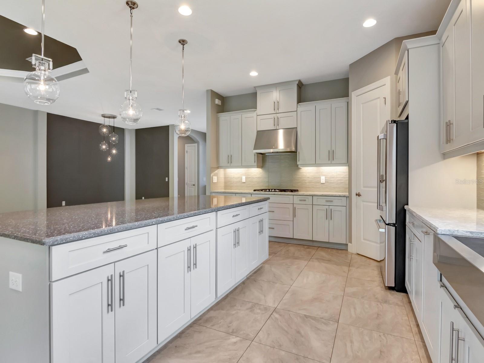 Image 16 of 61 For 20003 Umbria Hill Drive