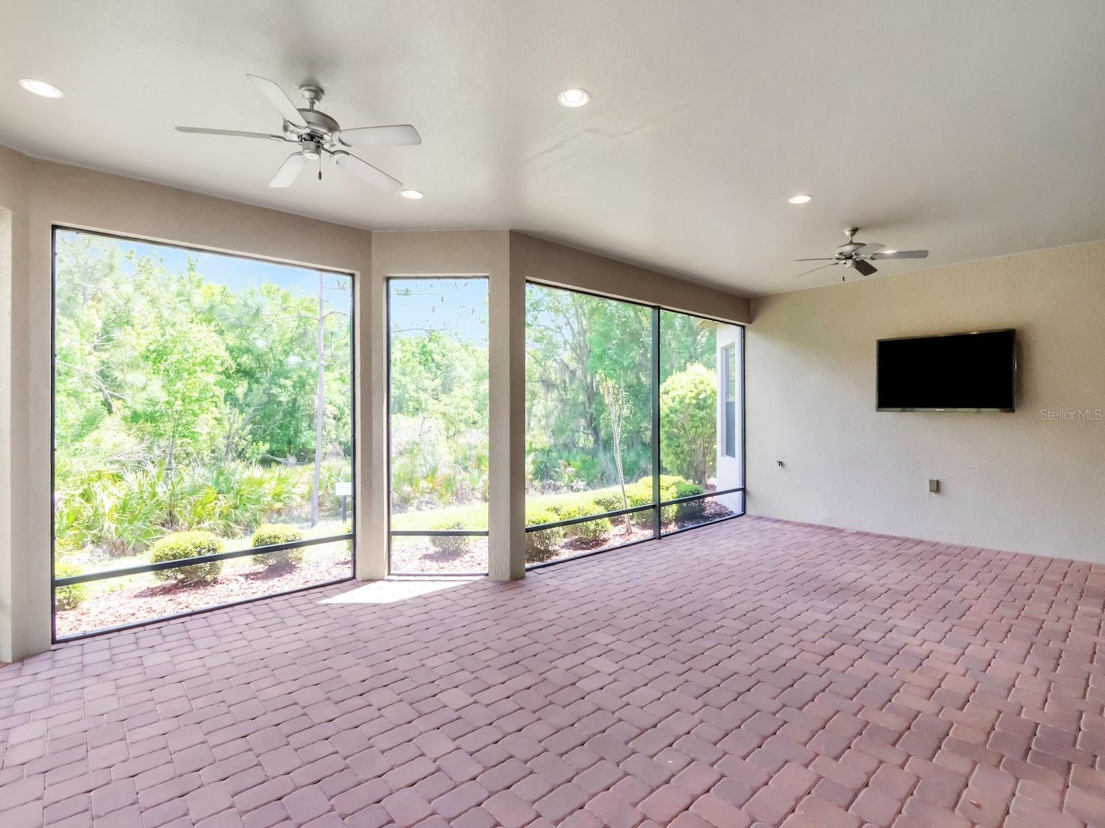 Image 33 of 61 For 20003 Umbria Hill Drive