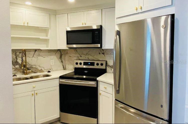 Image 4 of 20 For 1827 10th Street N