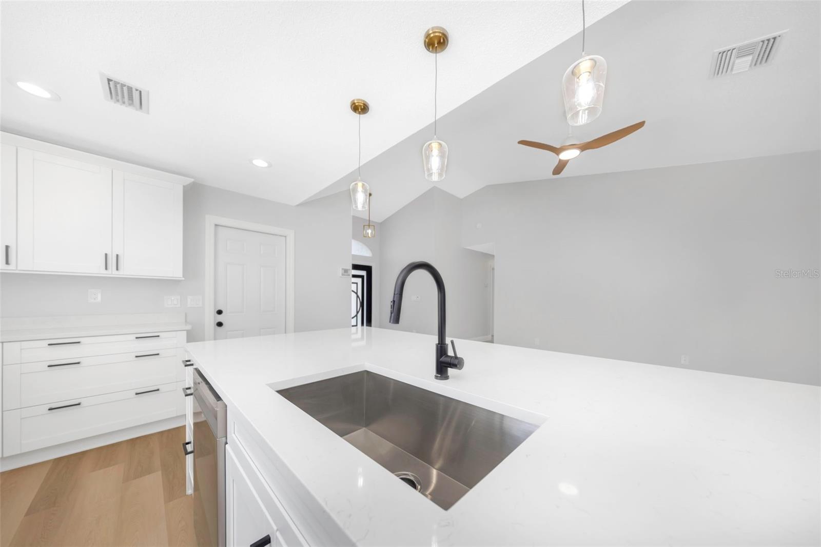 Image 23 of 54 For 8315 Temple Place