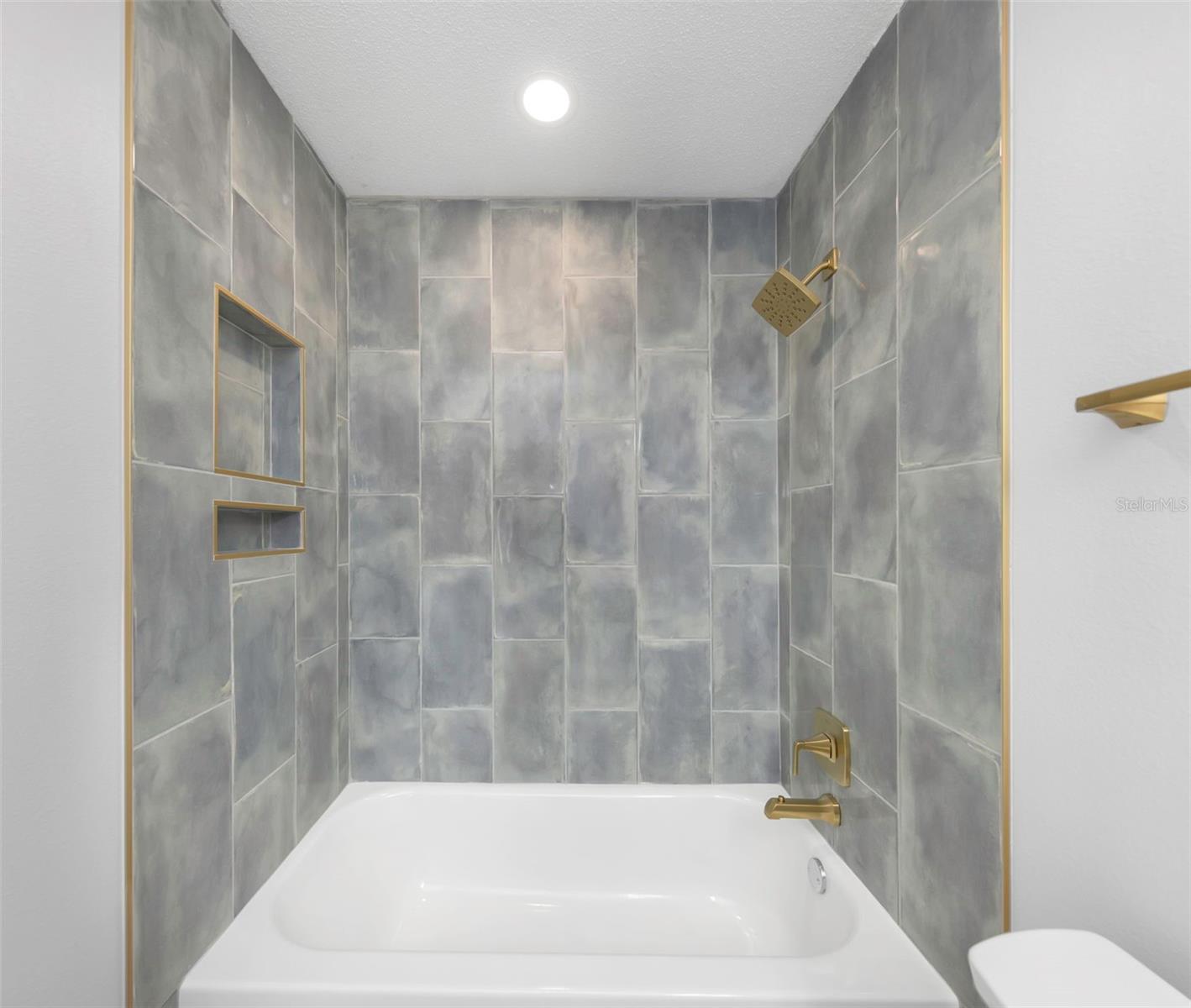 Image 28 of 54 For 8315 Temple Place