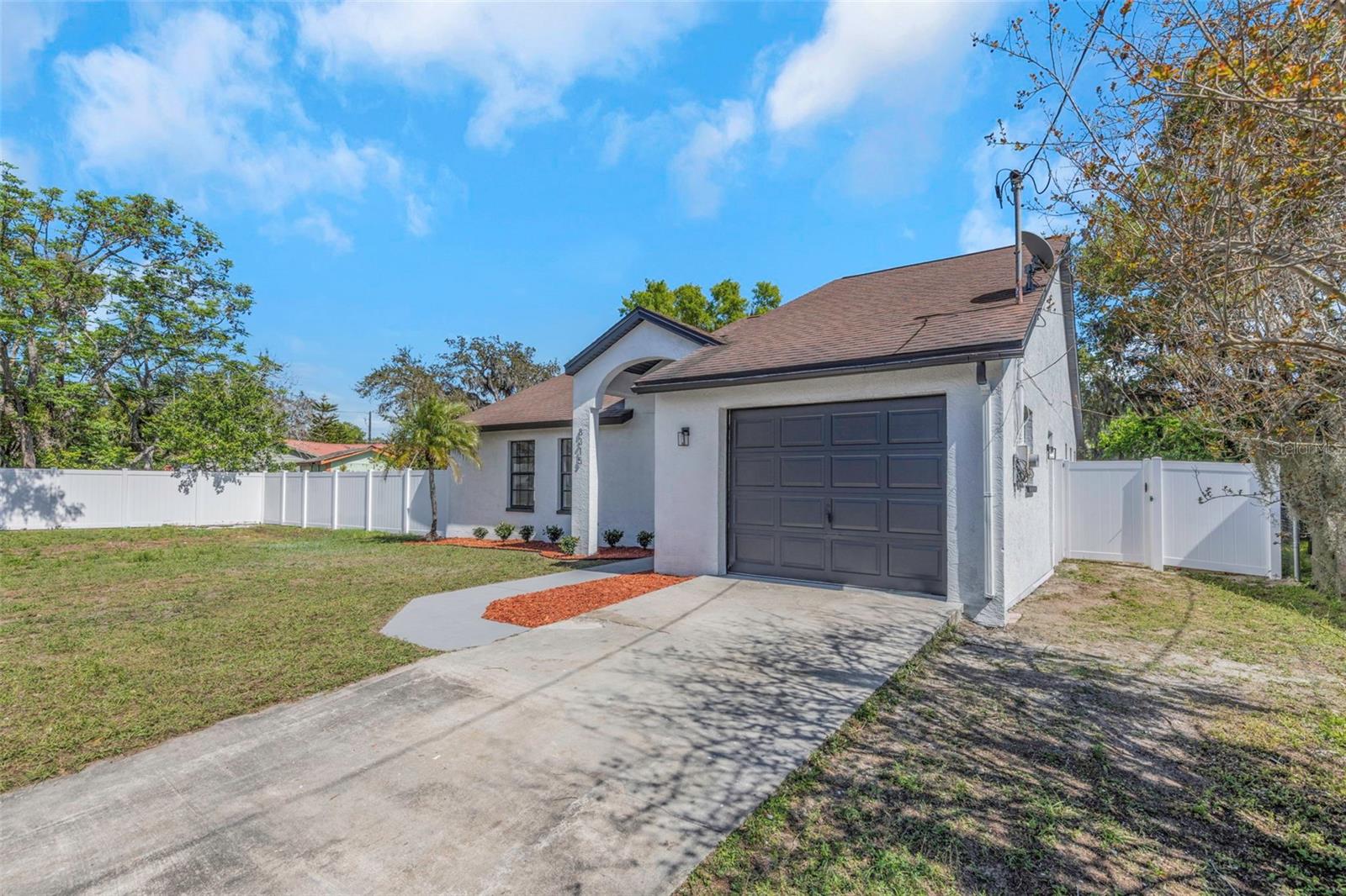 Image 4 of 54 For 8315 Temple Place