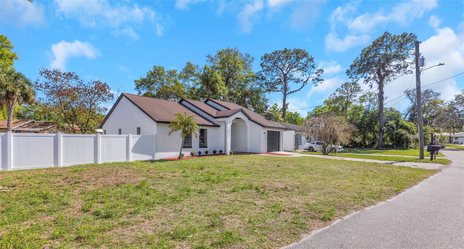 Image 6 of 54 For 8315 Temple Place