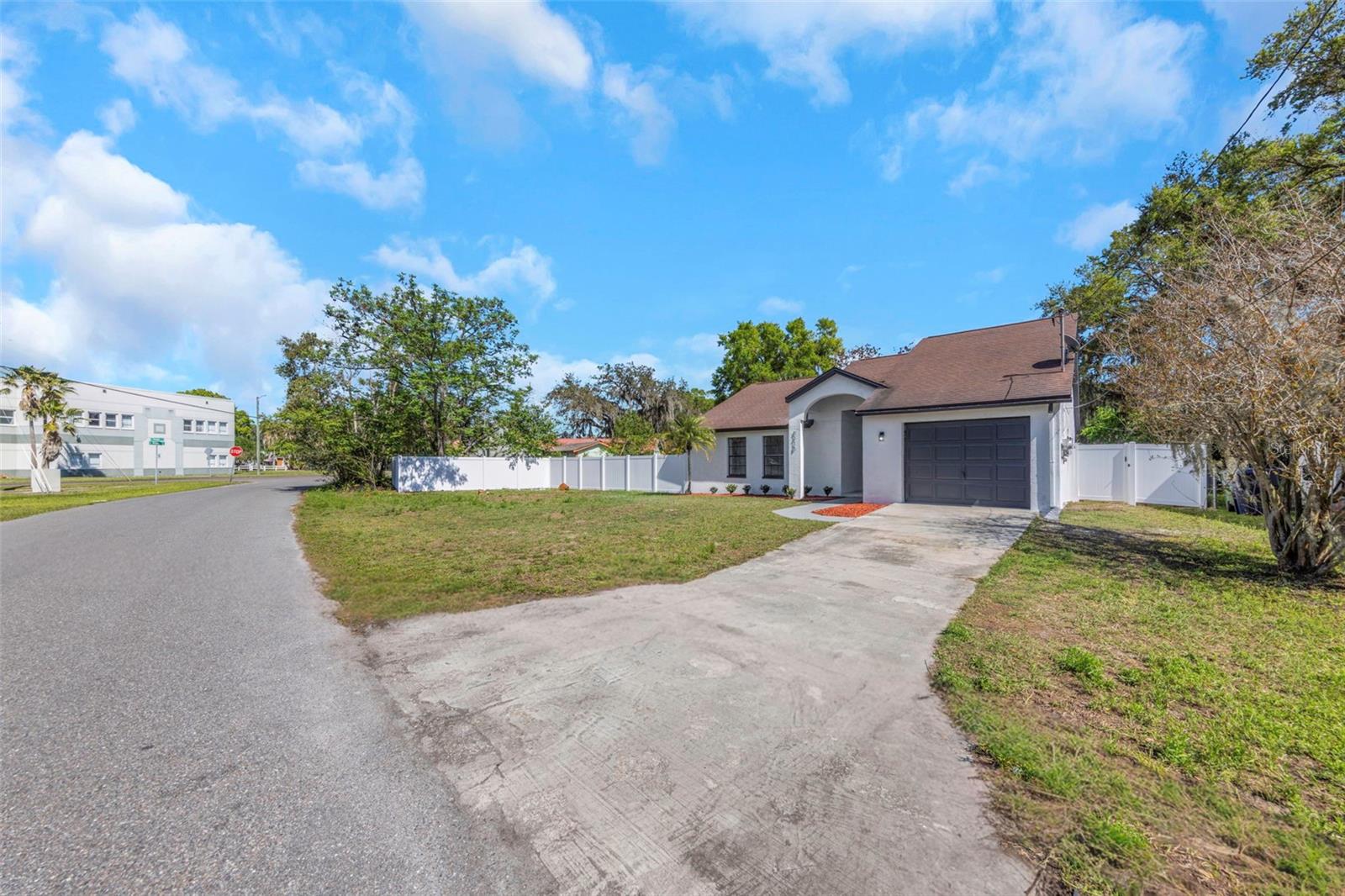 Image 7 of 54 For 8315 Temple Place