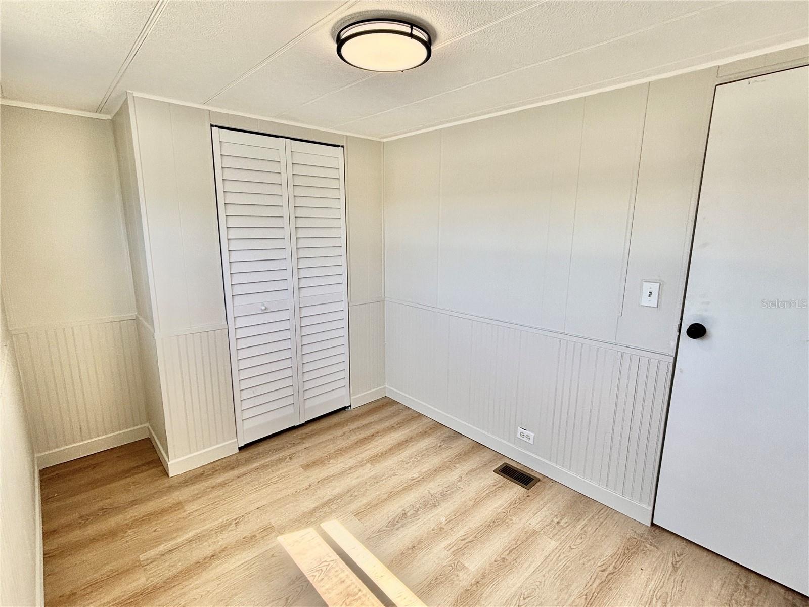 Listing photo id 11 for 7028 Mount Jupiter Drive Ne 601