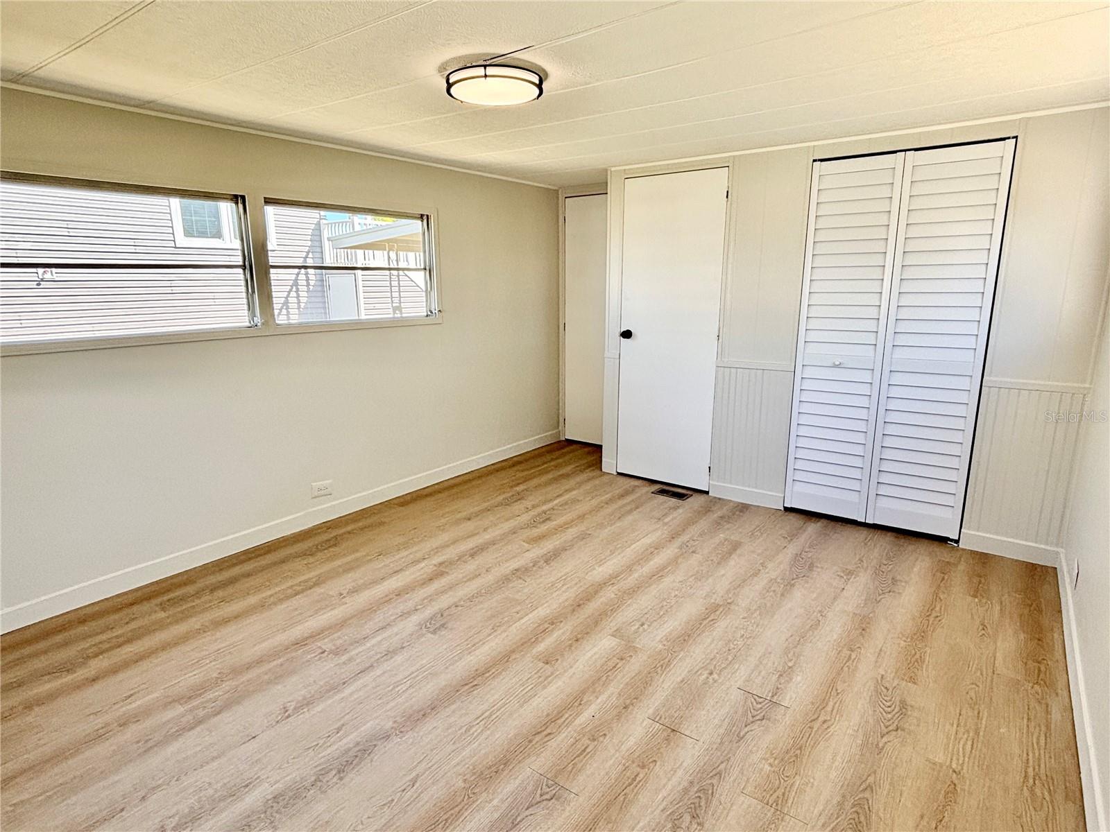 Listing photo id 7 for 7028 Mount Jupiter Drive Ne 601