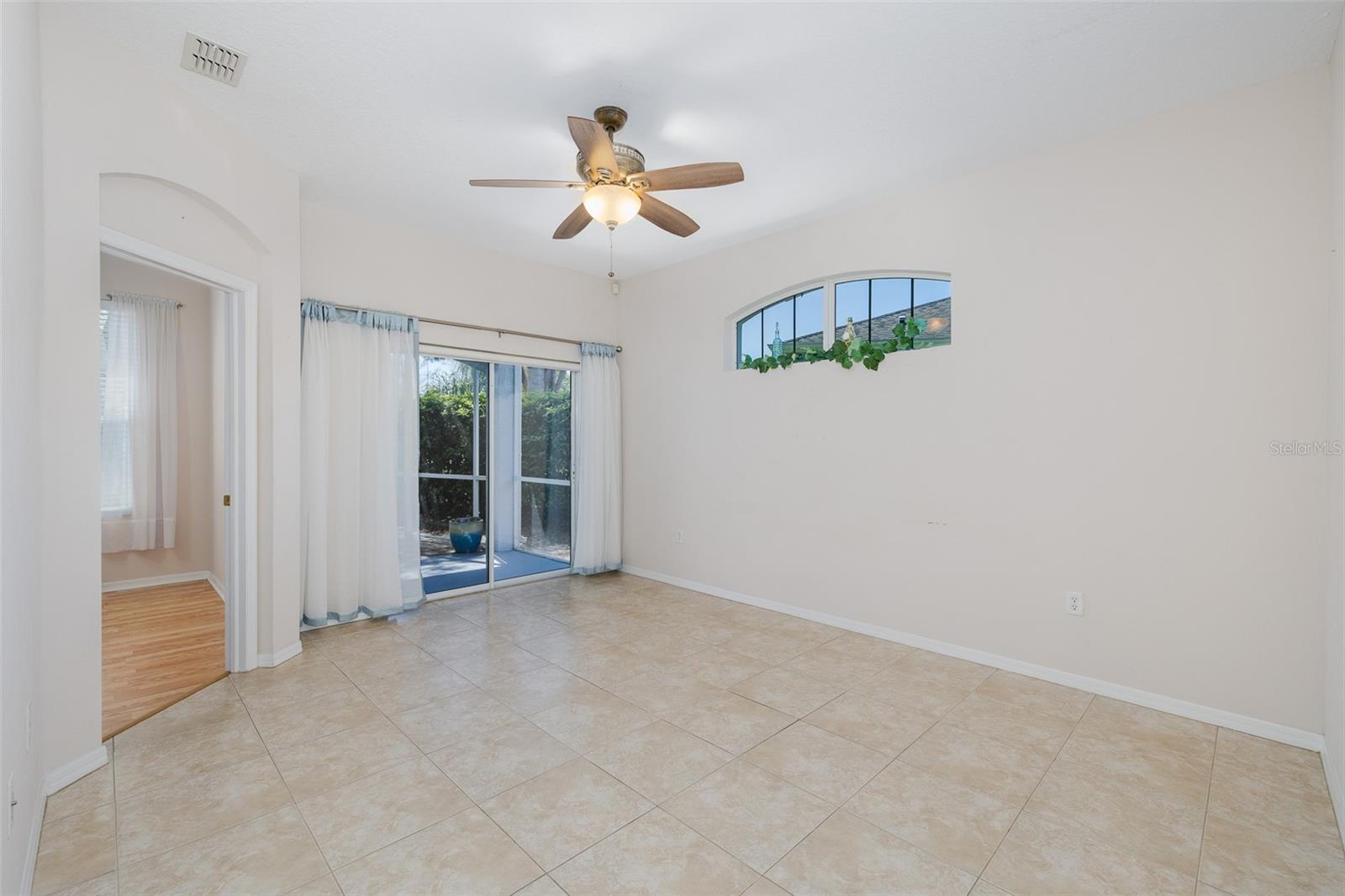 Image 7 of 41 For 11142 Port Douglas Drive