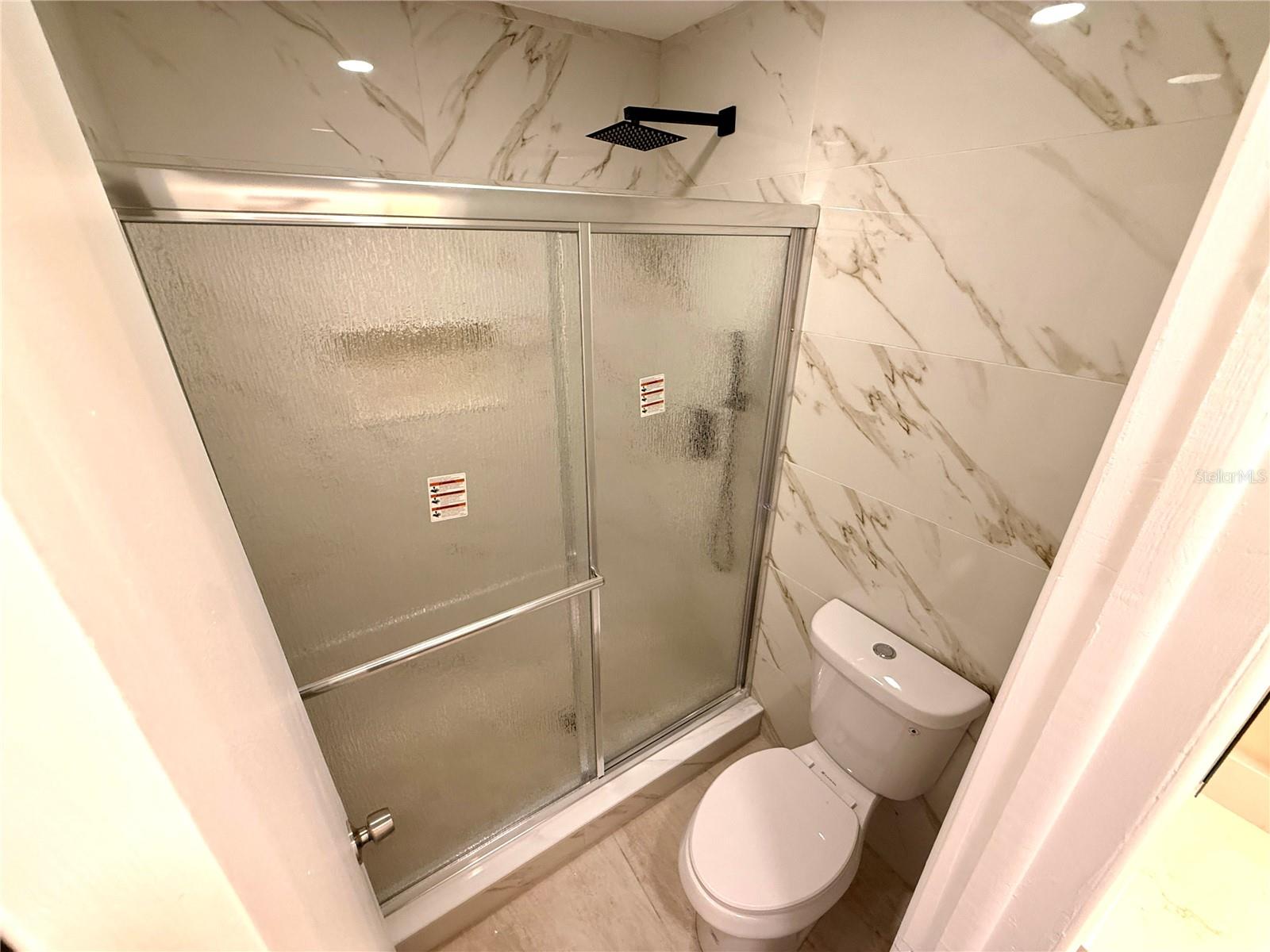 Image 23 of 45 For 9026 Dixiana Villa Cir