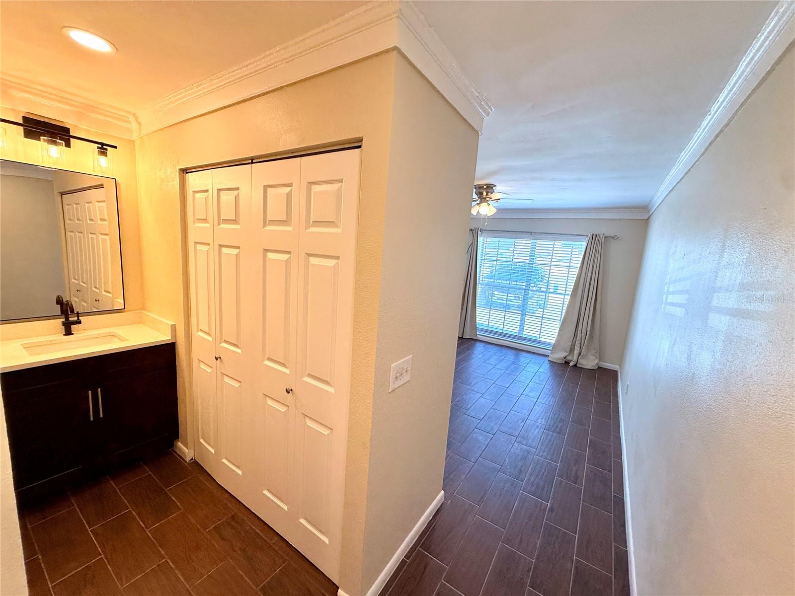 Image 26 of 45 For 9026 Dixiana Villa Cir