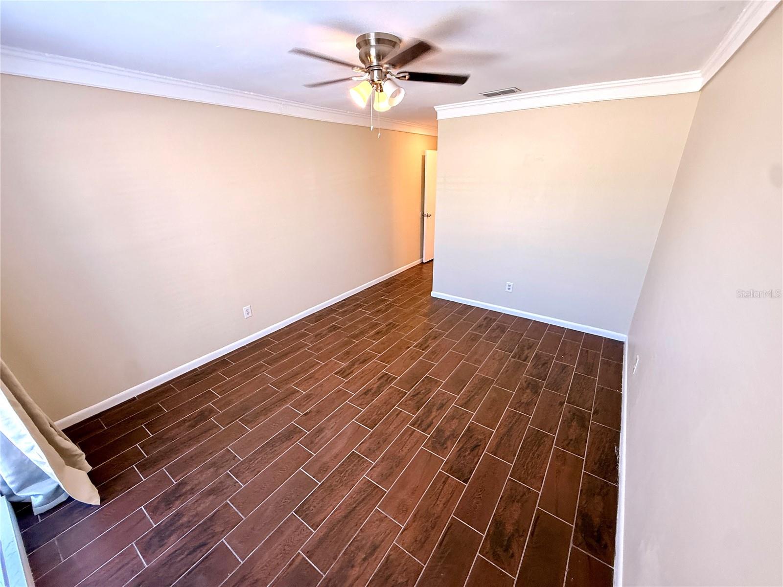 Image 29 of 45 For 9026 Dixiana Villa Cir