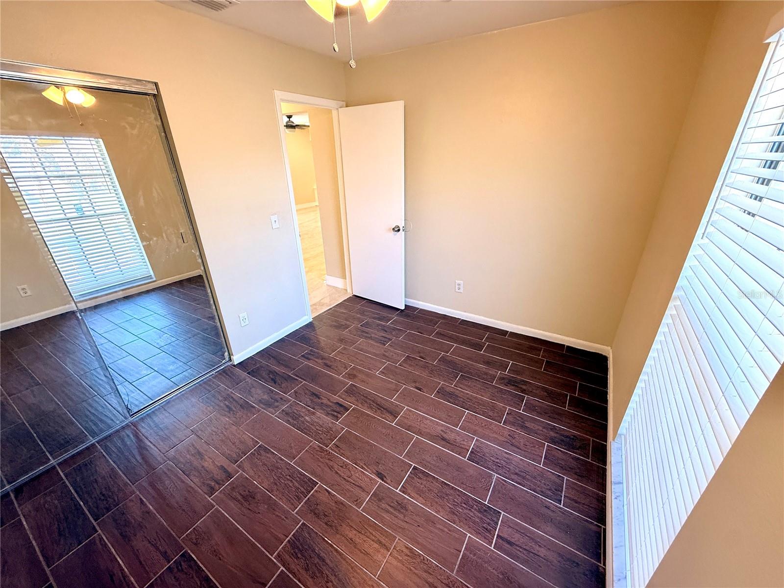 Image 32 of 45 For 9026 Dixiana Villa Cir