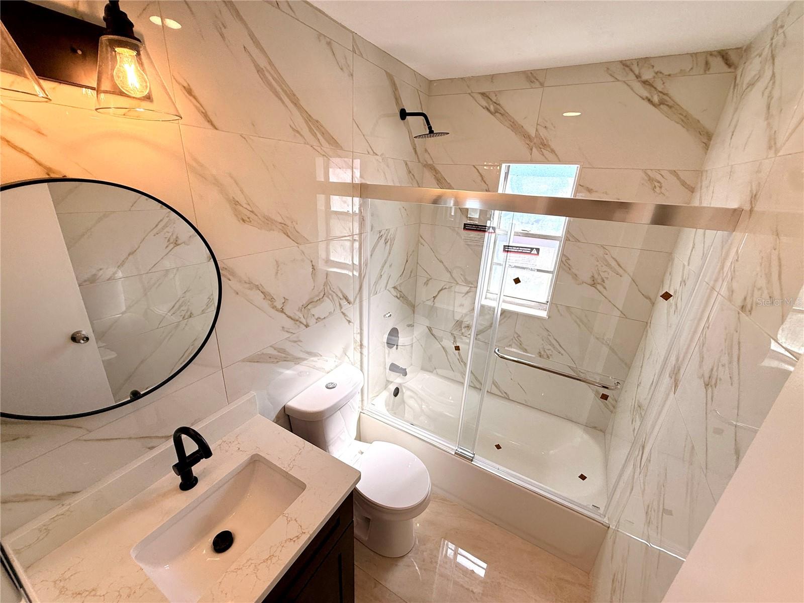 Image 34 of 45 For 9026 Dixiana Villa Cir