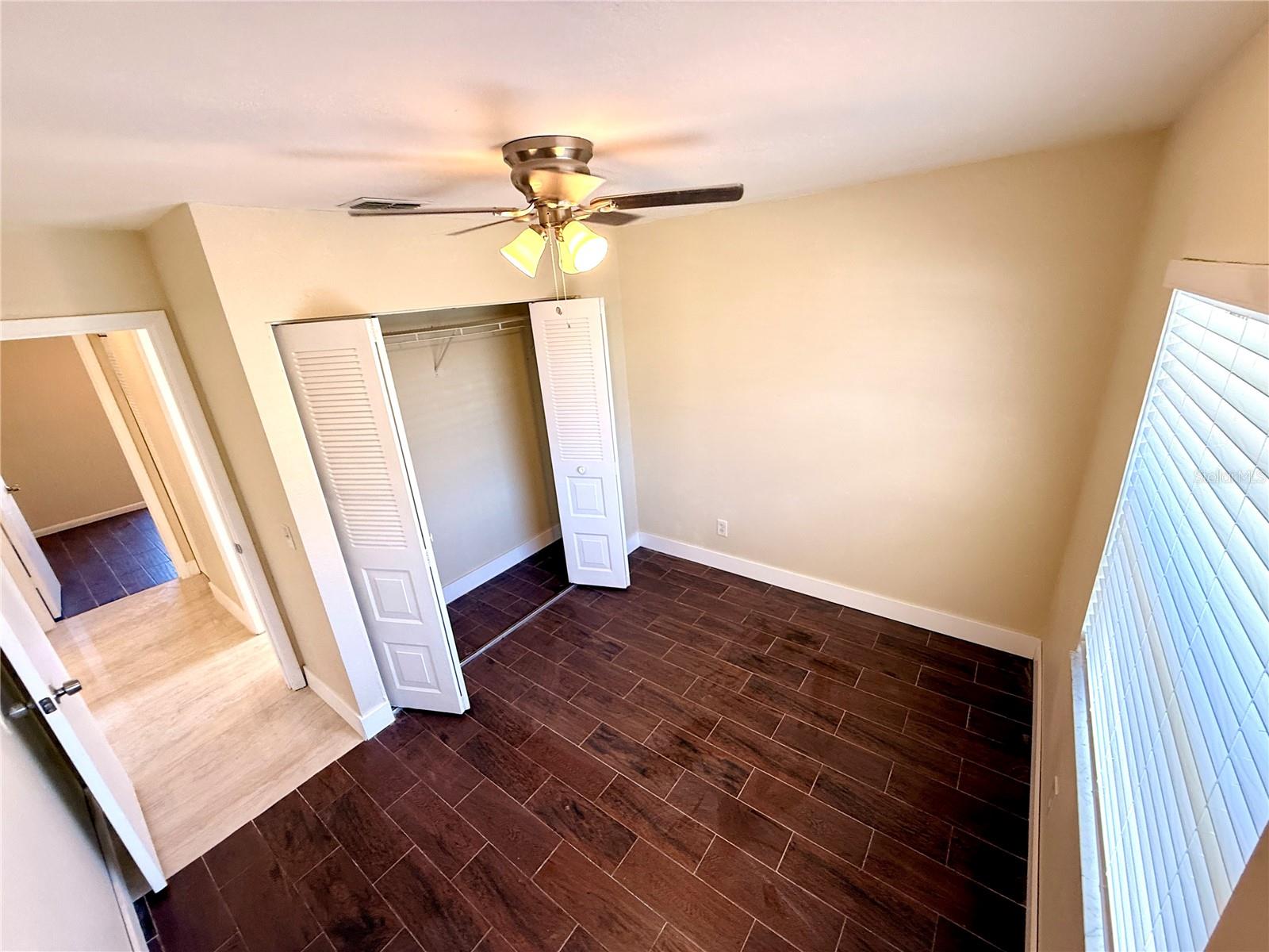 Image 37 of 45 For 9026 Dixiana Villa Cir